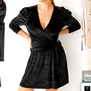 & Other Stories Puff Shoulder Long Sleeve Velvet Black Dress Romantic Goth